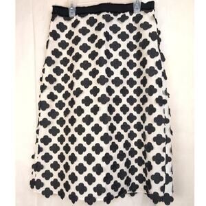 Leon Max Limited Edition white and black 3D trefoil applique skirt Sz Sm Whimsy